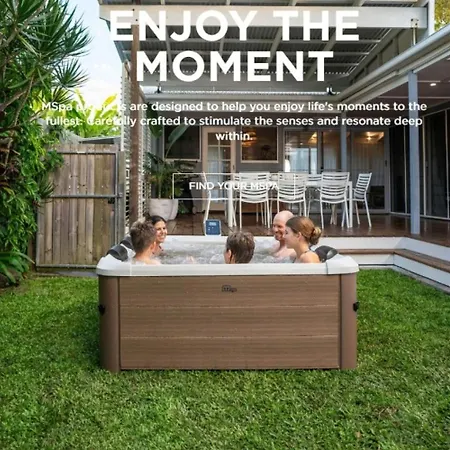 Acropole Hot Jacuzzi By 