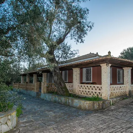 Acropole Hot Jacuzzi By 