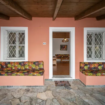 Acropole Hot Jacuzzi By 