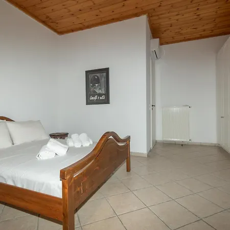 Acropole Hot Jacuzzi By 