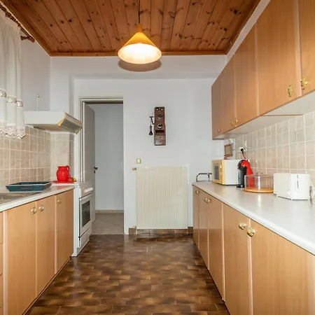 Acropole Hot Jacuzzi By 