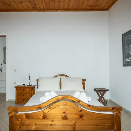 Acropole Hot Jacuzzi By 