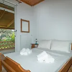 Acropole Hot Jacuzzi By 