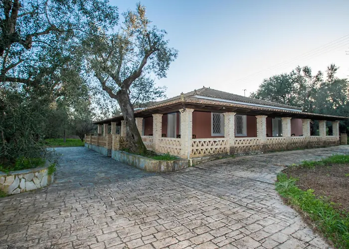 Acropole Hot Jacuzzi By 