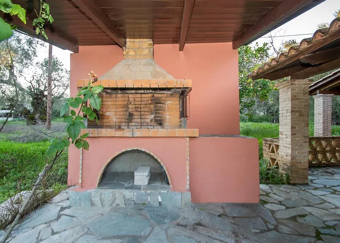 Acropole Hot Jacuzzi By 