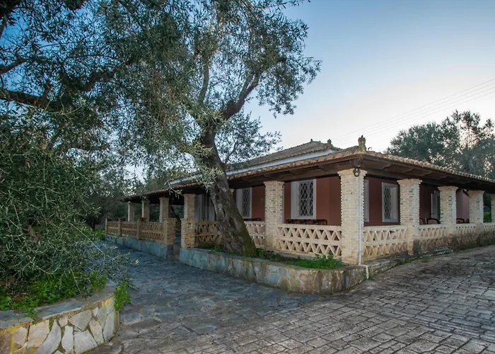 Acropole Hot Jacuzzi By 