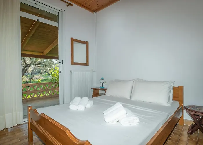 Acropole Hot Jacuzzi By 